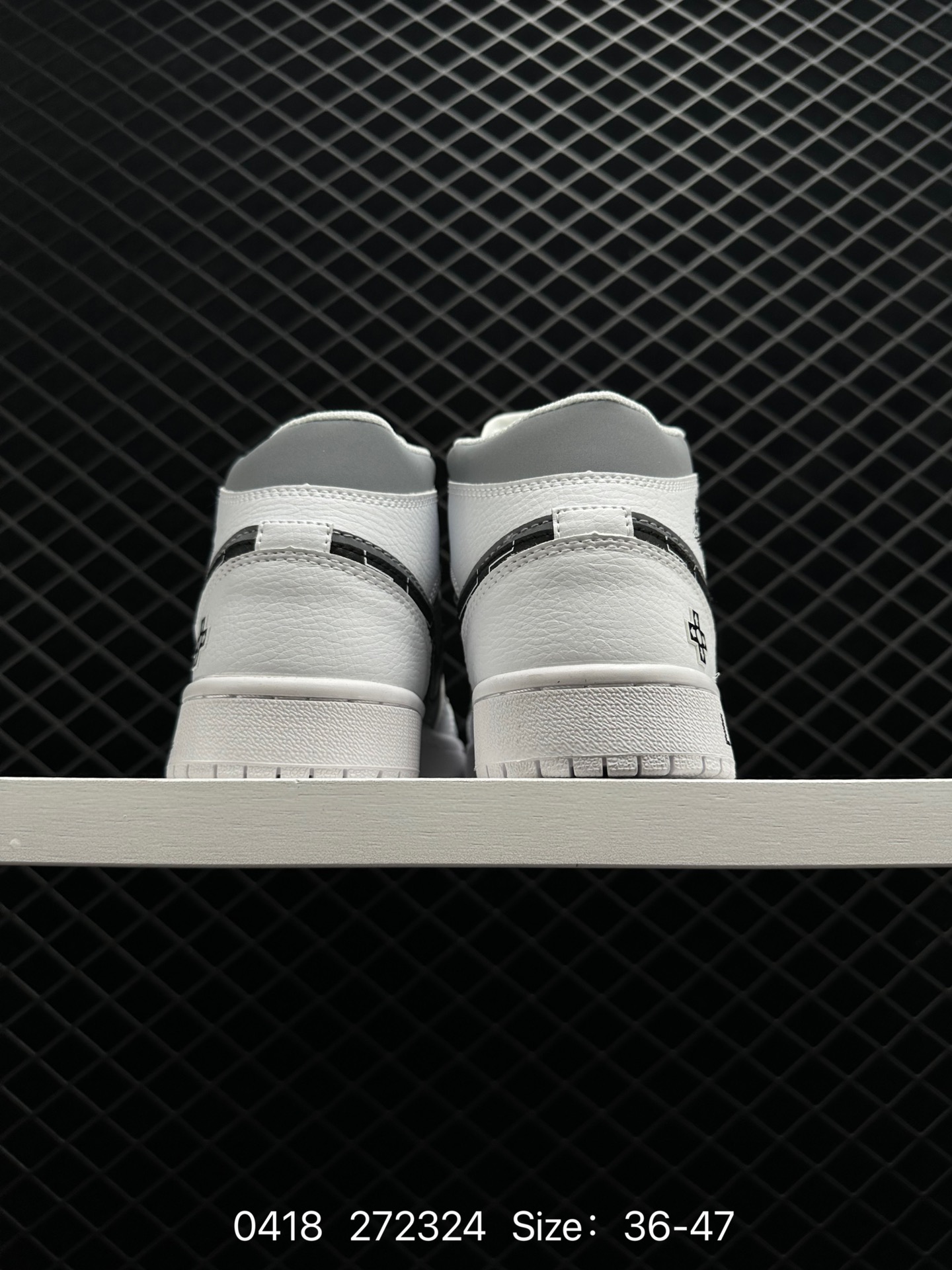 Air Jordan 1 Mid “Obsidian”